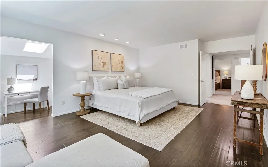 Additional image 34 of 905 N Hillside, Long Beach, CA 90815