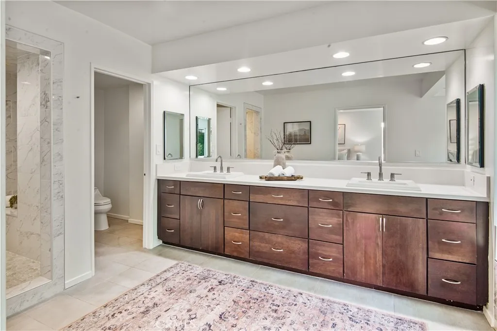 Additional image 39 of 905 N Hillside, Long Beach, CA 90815