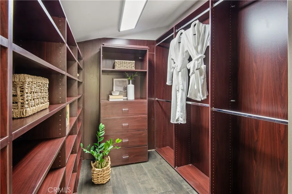 Additional image 37 of 905 N Hillside, Long Beach, CA 90815