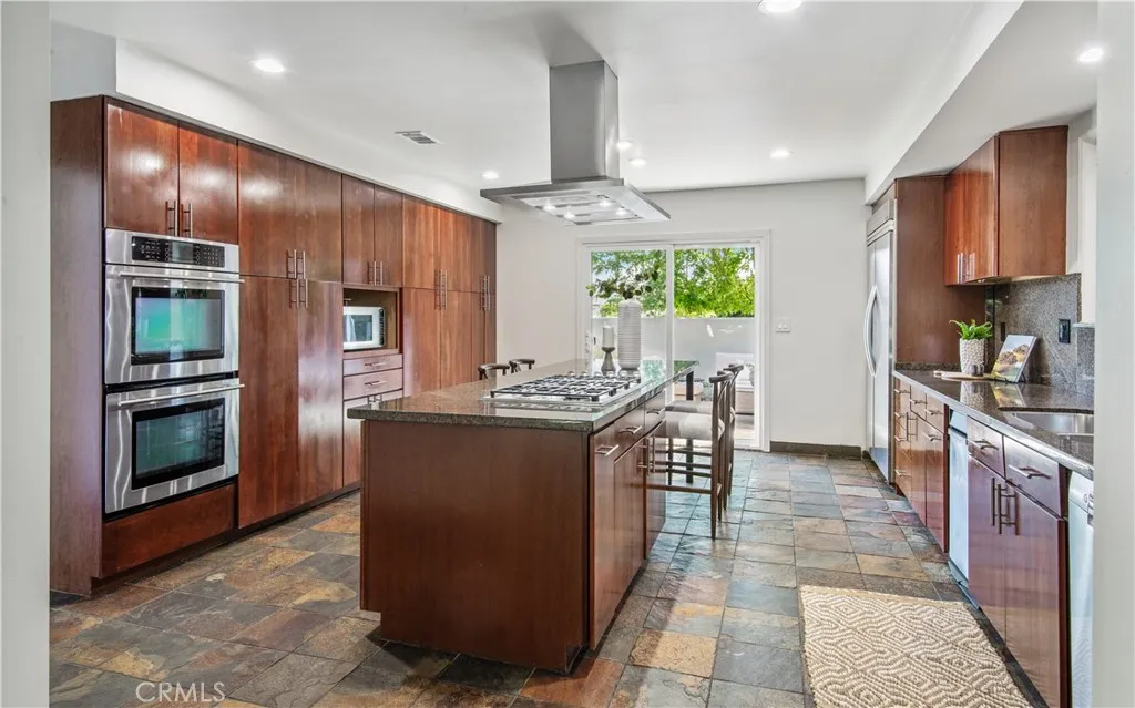 Additional image 72 of 905 N Hillside, Long Beach, CA 90815