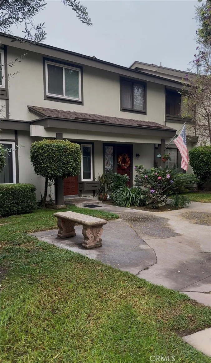 9753 Karmont Ave, South Gate, CA 90280