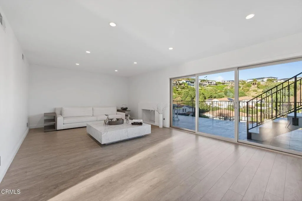 Additional image 100 of 542 Valley View Way, Ventura, CA 93003