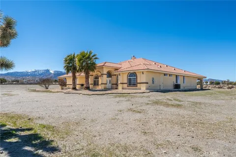 11076 Yuba Road, Phelan, CA MLS: IV25063247