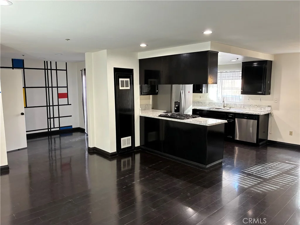 329 Genoa St Unit D, Monrovia, CA 91016