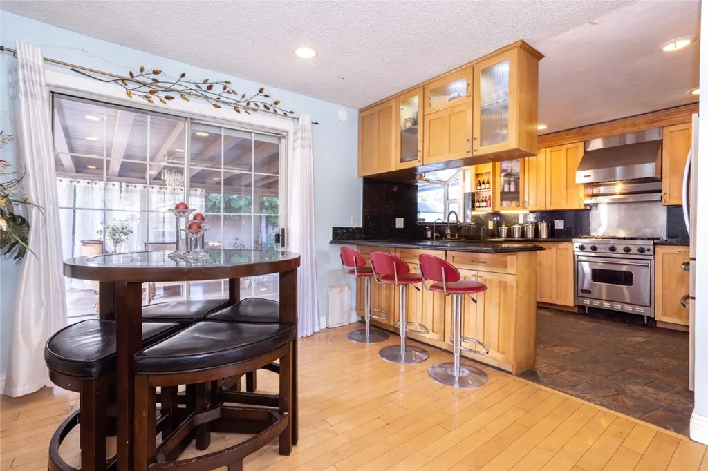 Additional image 12 of 10454 Alabama Ave, Chatsworth, CA 91311