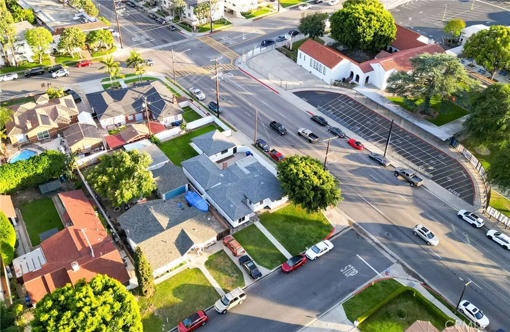 9246 Manzanar Ave, Downey, CA 90240