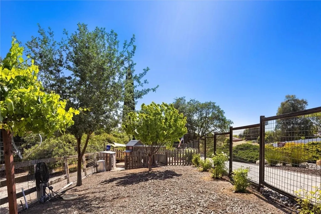 Additional image 117 of 927 Osos Way, Paso Robles, CA 93446
