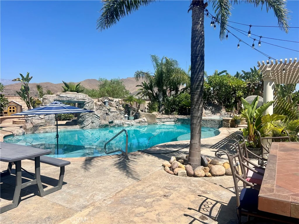 4751 Ridge Point Way, Riverside, CA 92509