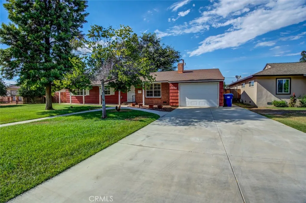 4526 Fishering Drive, Bakersfield, CA 93309