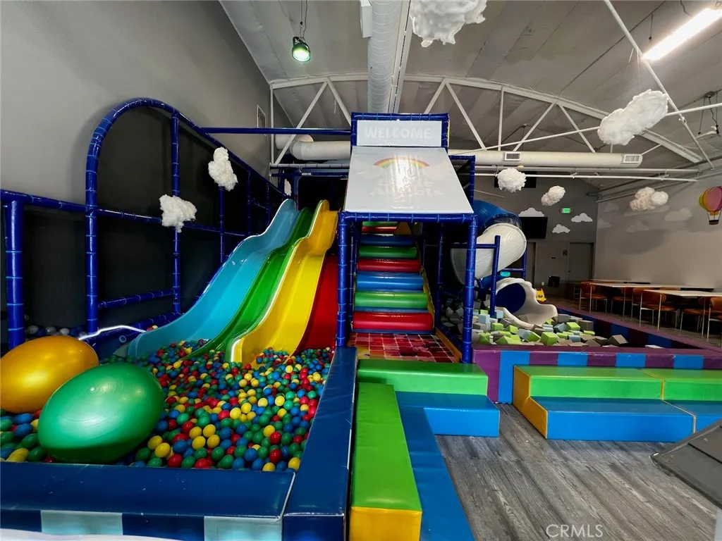 Additional image 4 of 13321 Burbank Boulevard, Van Nuys, CA 91401