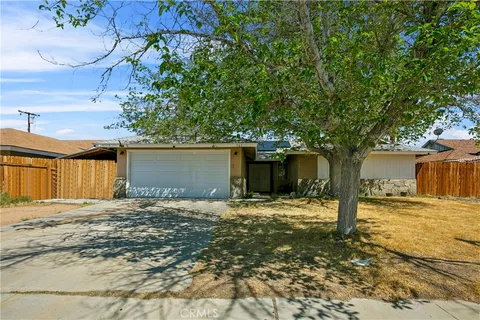 542 Sanders St, Ridgecrest, CA MLS: SW25080483