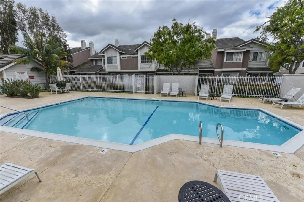 41 Christamon S Unit 4, Irvine, CA 92620