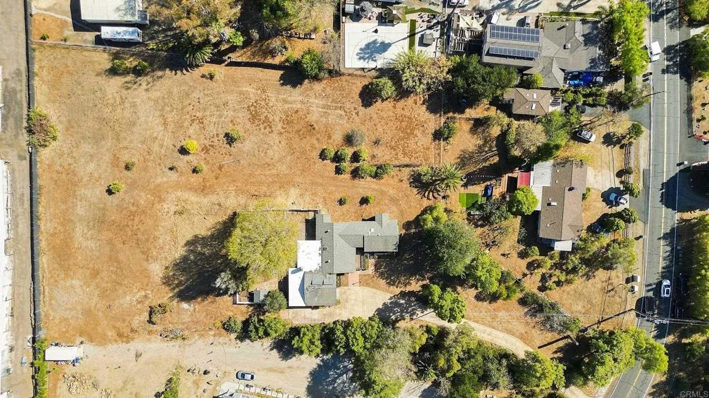 1045 Warmlands Avenue, Vista, CA 92084