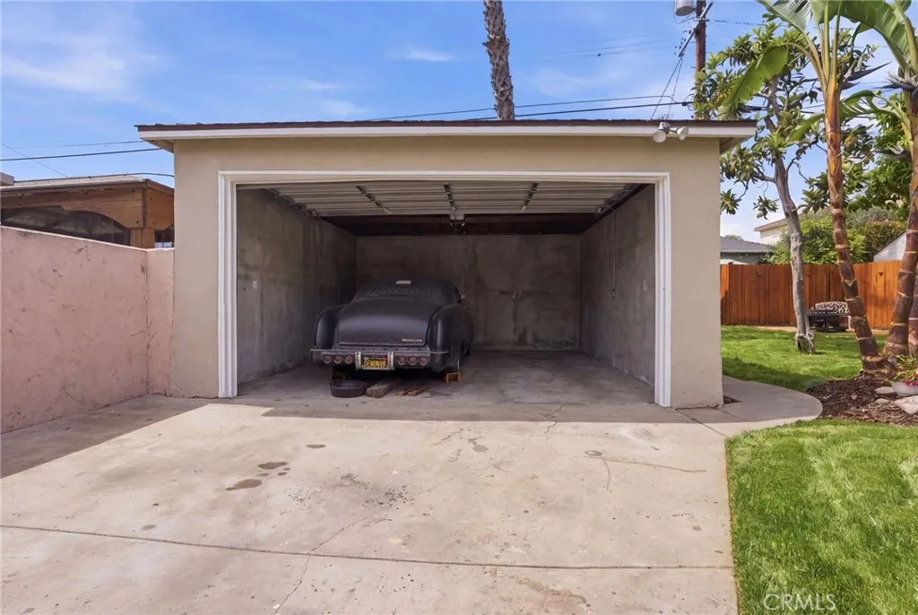 Additional image 82 of 1829 S Fairfax Avenue, Los Angeles, CA 90019