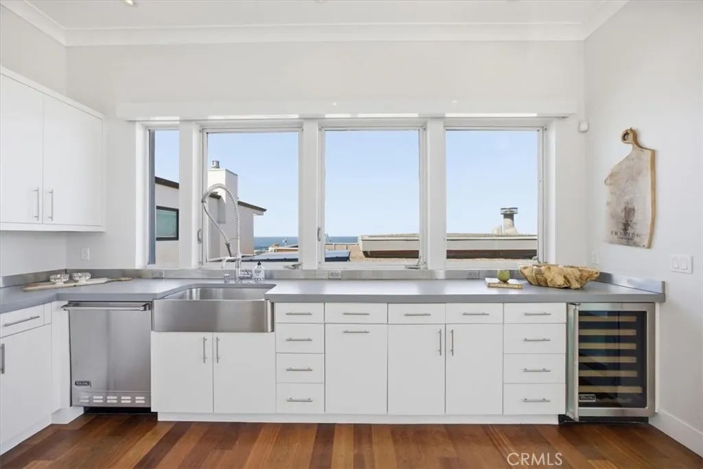 Additional image 12 of 1211 Bayview Dr, Manhattan Beach, CA 90266