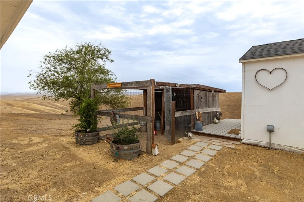 4650 Rolling Hills Rd, Paso Robles, CA 93446
