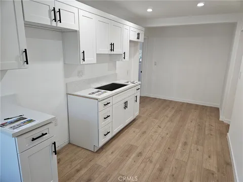 7146 Ranchito Avenue, Van Nuys, CA MLS: SR25055385