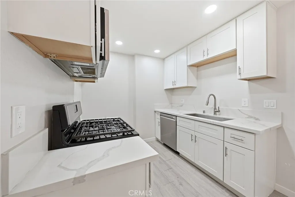 Additional image 12 of 6600 Warner Ave Unit 205, Huntington Beach, CA 92647