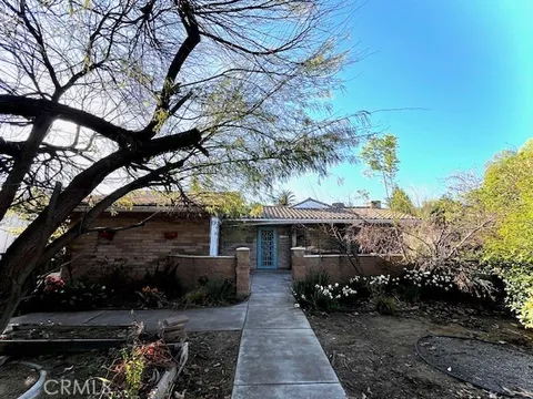 1019 Chestnut Avenue, Redlands, CA MLS: SR25060493