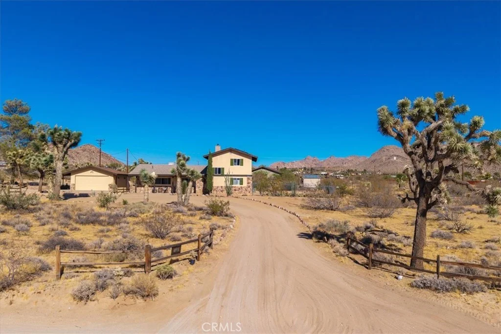 8715 Desert Shadows Road, Joshua Tree, CA 92252
