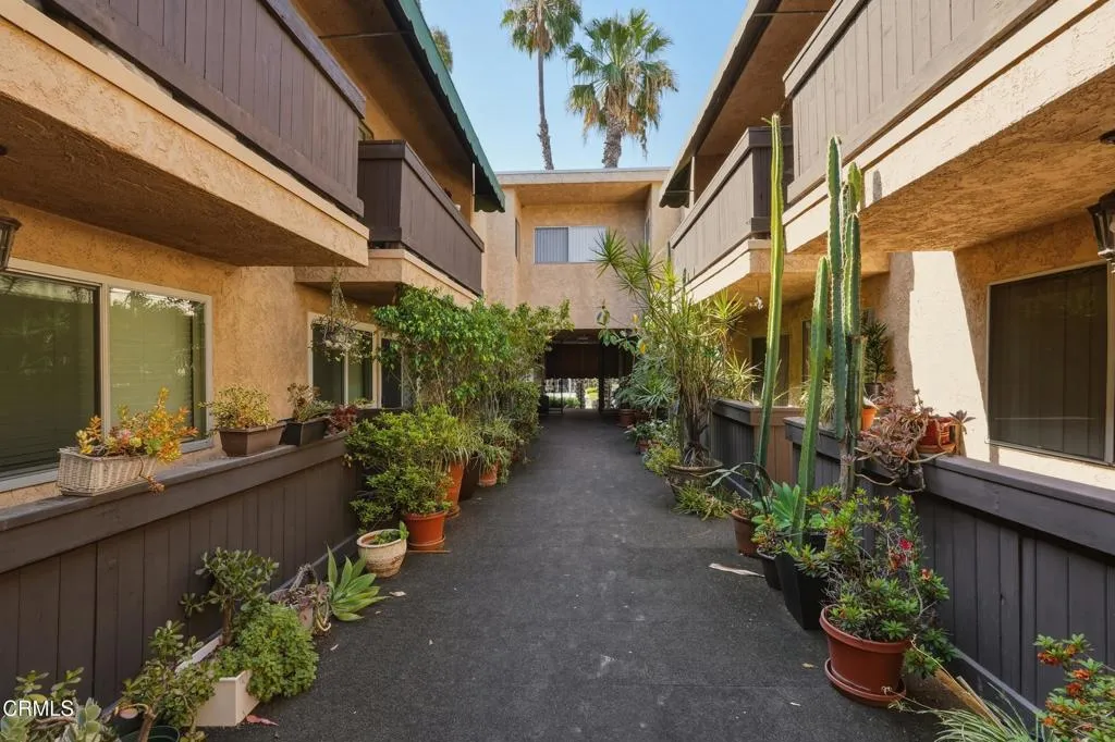 Additional image 7 of 12321 Riverside Drive Unit 105, Los Angeles, CA 91607
