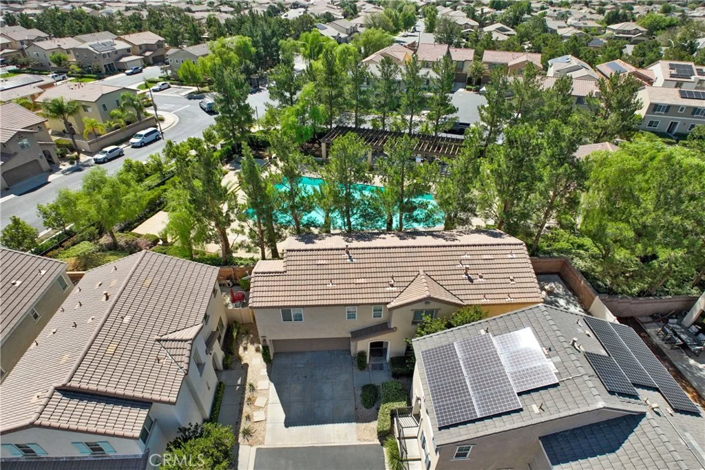 1445 Edelweiss Dr, Beaumont, CA 92223
