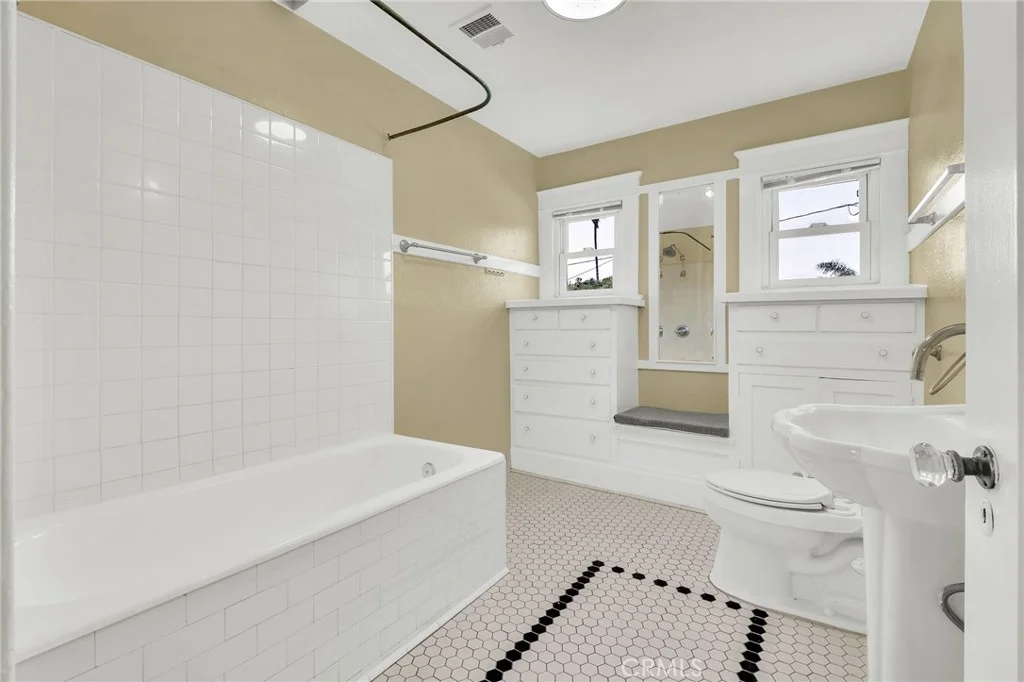 Additional image 72 of 221 Belmont Ave, Long Beach, CA 90803