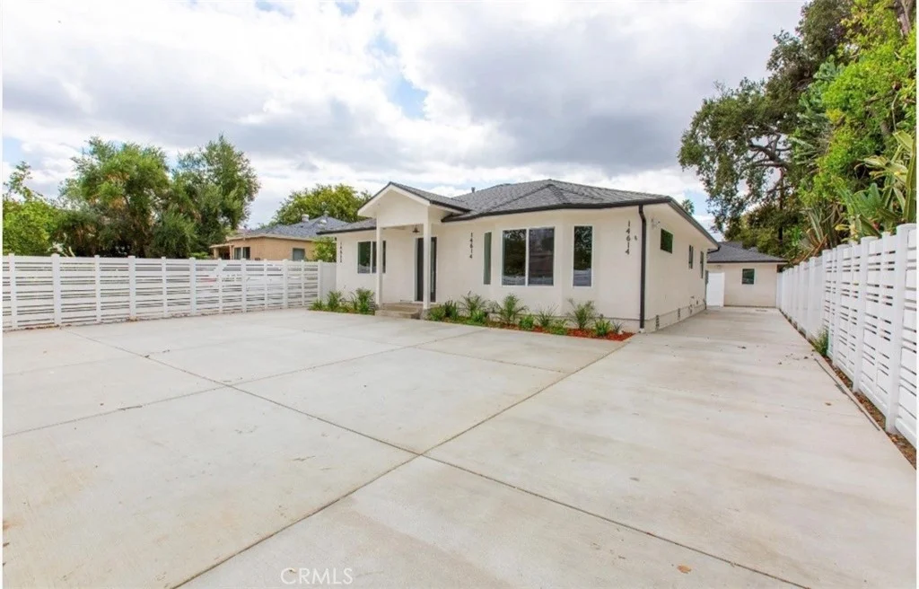 14612 Vose, Van Nuys, CA 91405