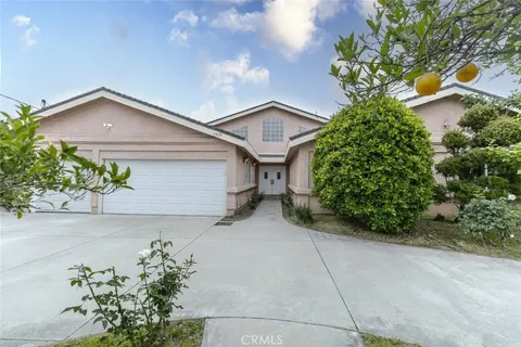 7928 Bellaire Avenue, North Hollywood, CA MLS: SR25090764