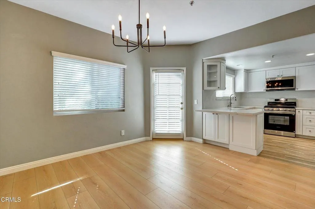 Additional image 14 of 719 E Tujunga Ave Unit B, Burbank, CA 91501