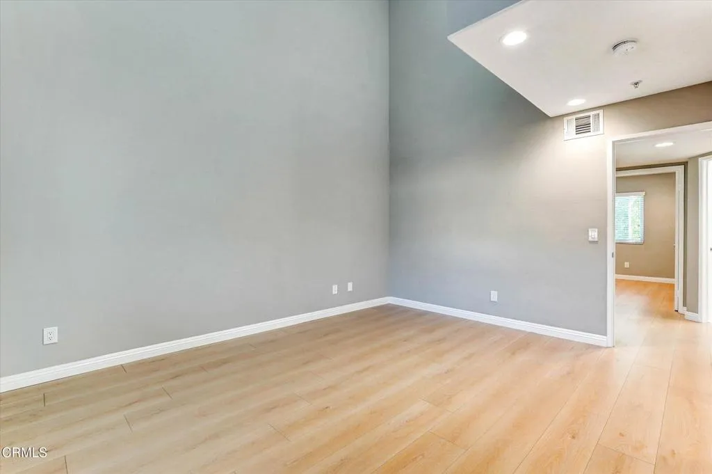 Additional image 30 of 719 E Tujunga Ave Unit B, Burbank, CA 91501