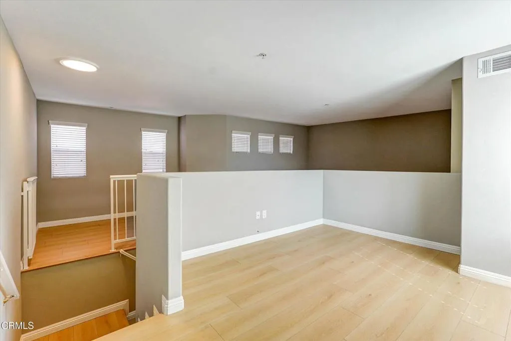 Additional image 82 of 719 E Tujunga Ave Unit B, Burbank, CA 91501