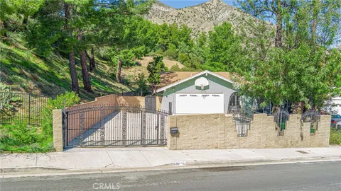 13876 Gavina Avenue, Sylmar, CA MLS: SR25055857