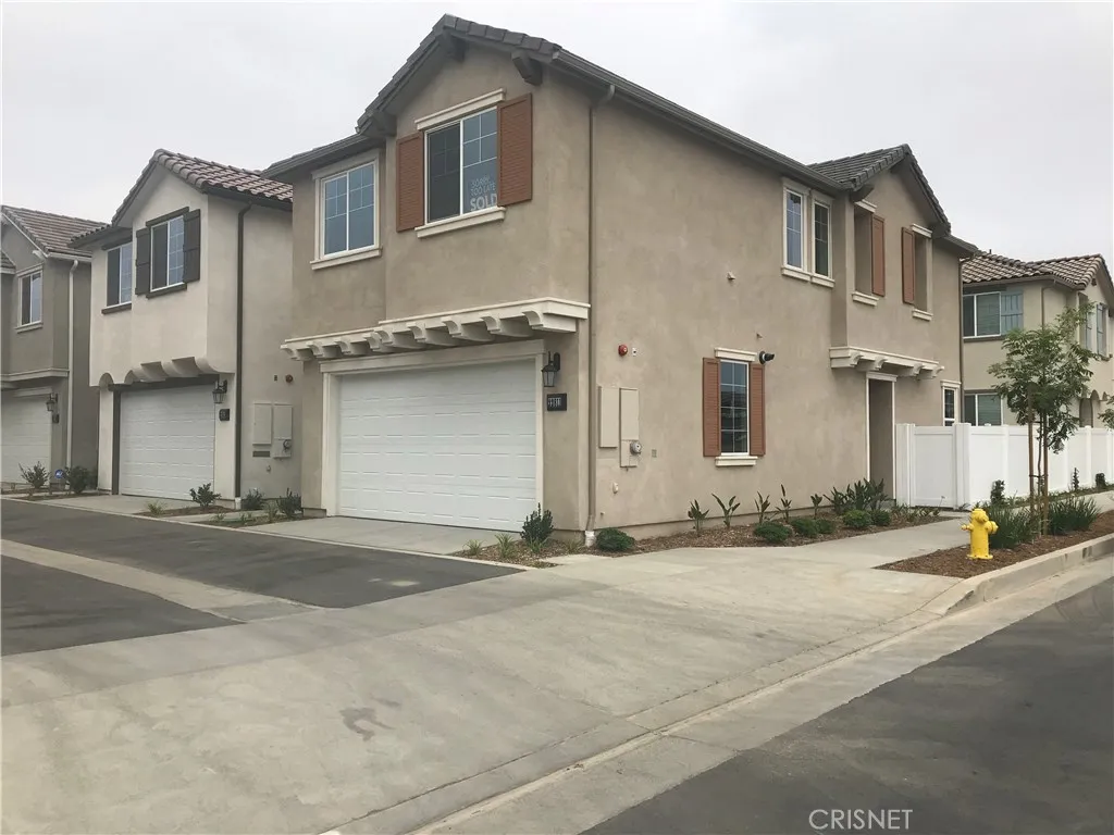 22811 W Maple Way, West Hills, CA 91304