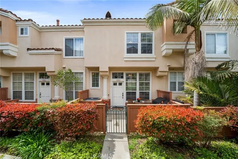 1082 S Rossano Way, Anaheim Hills, CA 92808 - MLS#: OC25071525