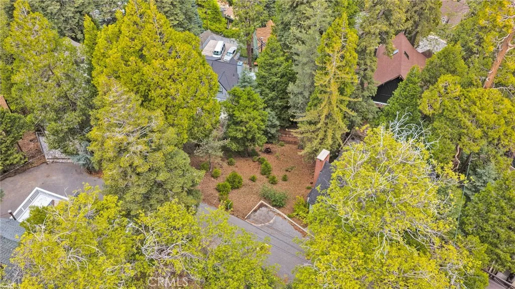 Additional image 37 of 325 Mittry, Lake Arrowhead, CA 92352