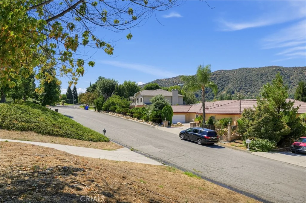 13609 Mesa Sol Dr, Yucaipa, CA 92399