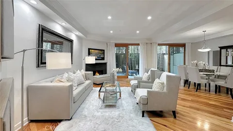 411 N Oakhurst Drive Unit 102, Beverly Hills, CA 90210 - MLS#: OC24131163