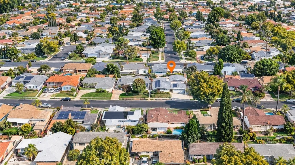1537 W Edithia Ave, Anaheim, CA 92802