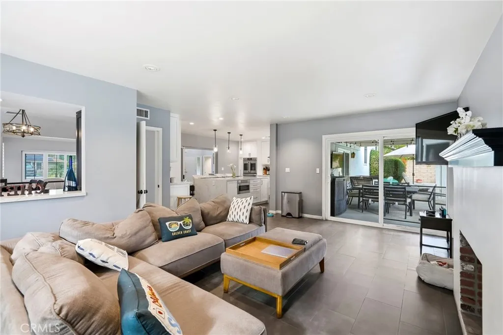 Additional image 63 of 19816 Septo Street, Chatsworth, CA 91311