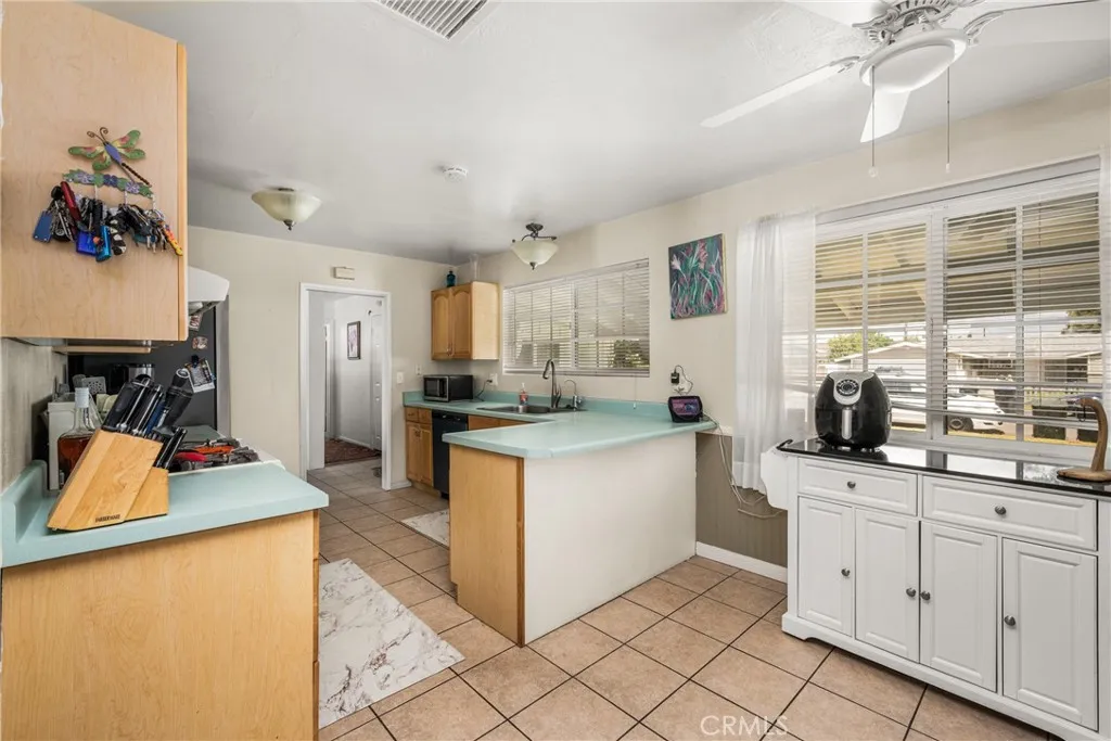 Additional image 12 of 2608 W Palais Rd, Anaheim, CA 92804