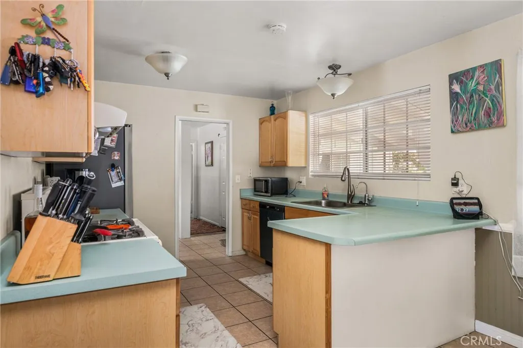 Additional image 43 of 2608 W Palais Rd, Anaheim, CA 92804
