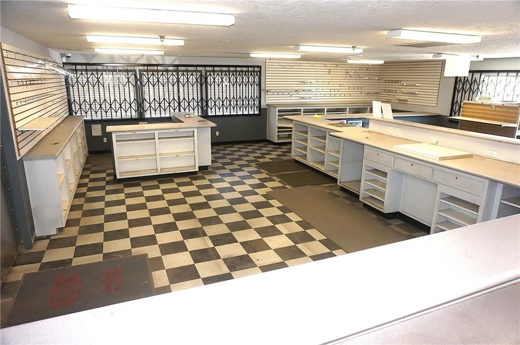 Additional image 19 of 11810 I Avenue, Hesperia, CA 92345