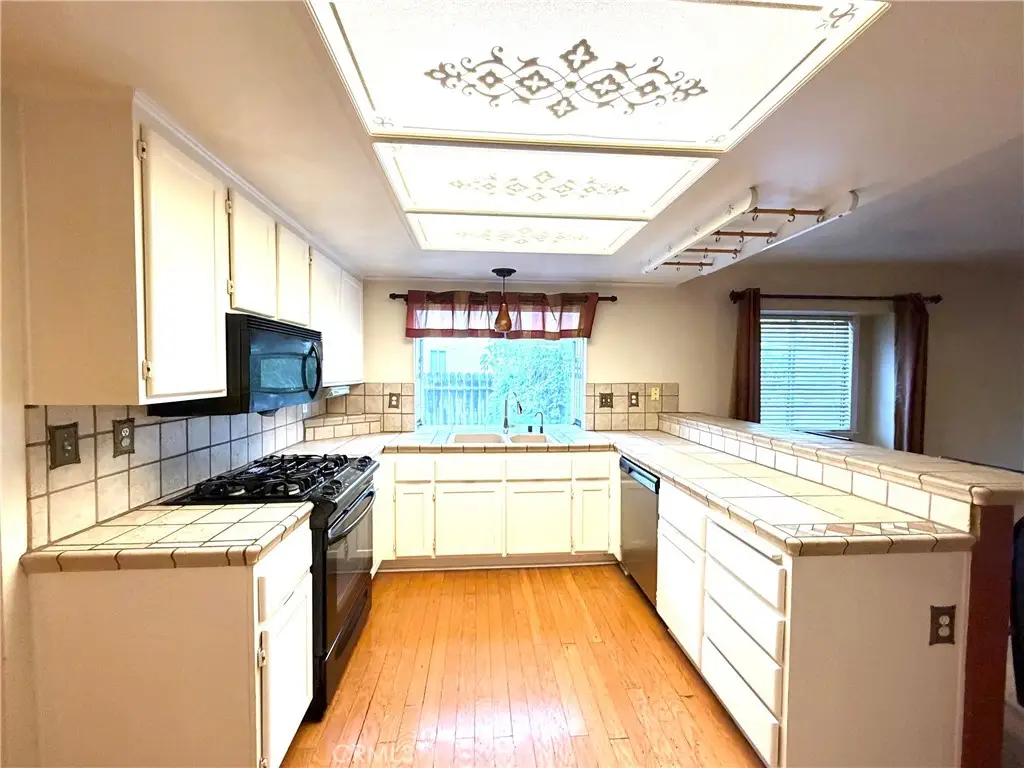 Additional image 2 of 2812 W Pondera Street, Lancaster, CA 93536