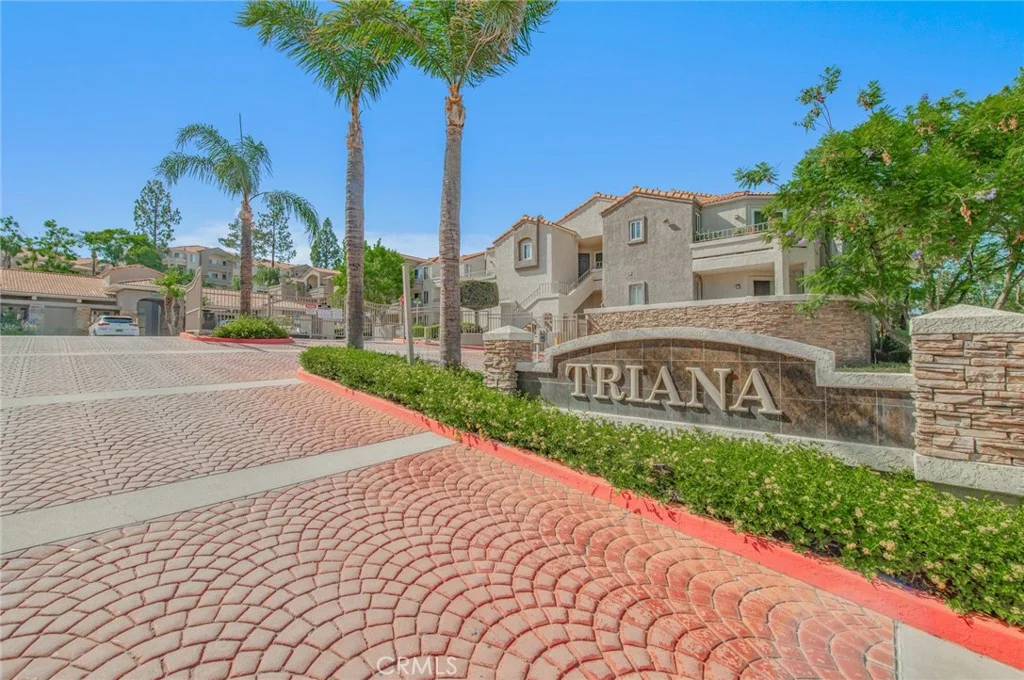 1027 Vista Del Cerro Drive Unit 204, Corona, CA 92879