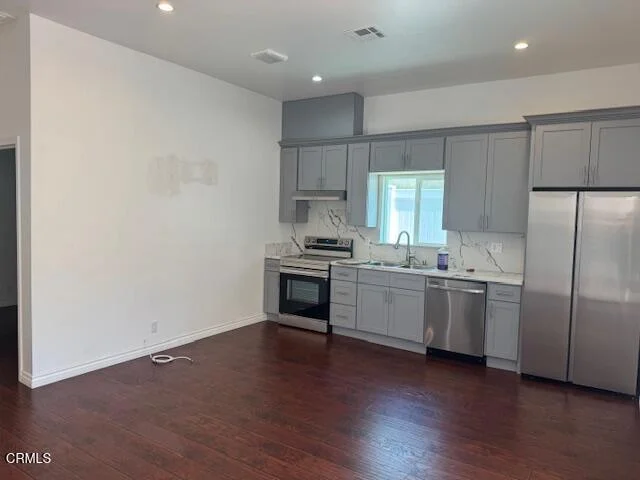 7747 Valmont Street, Los Angeles, CA 91042