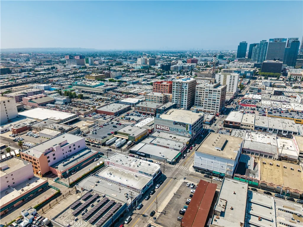 1212 Wall Stree, Los Angeles, CA 90015