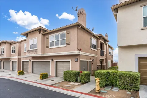 15427 Park Point Avenue Unit 110, Lake Elsinore, CA MLS: IG25095563