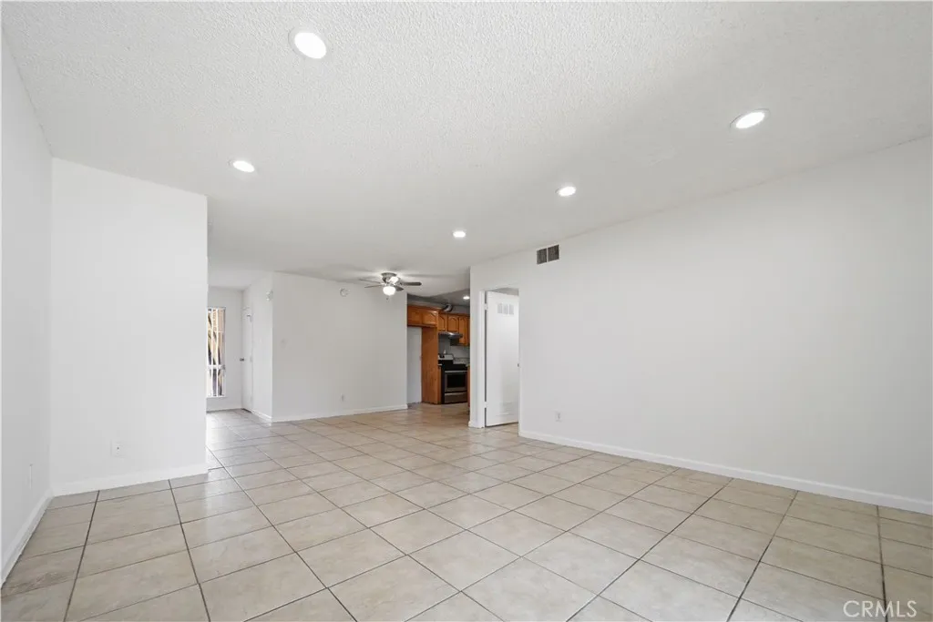 Additional image 9 of 9201 Wakefield Avenue Unit 14, Panorama City, CA 91402