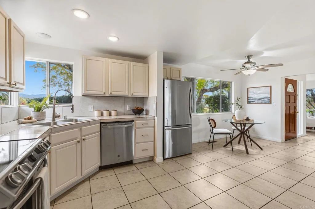 Additional image 17 of 2029 Ginny Lane, Escondido, CA 92025